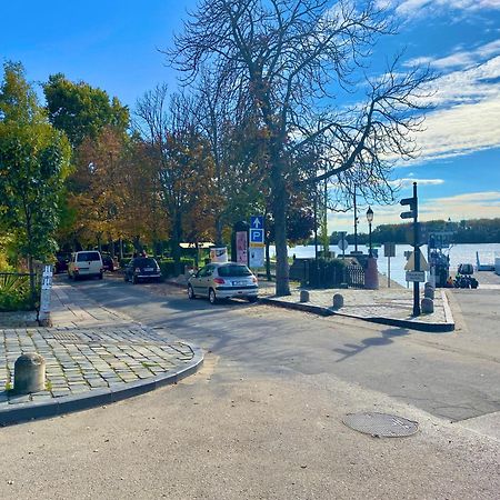 ホテル Bellevue Vendeghaz 2 Vác エクステリア 写真